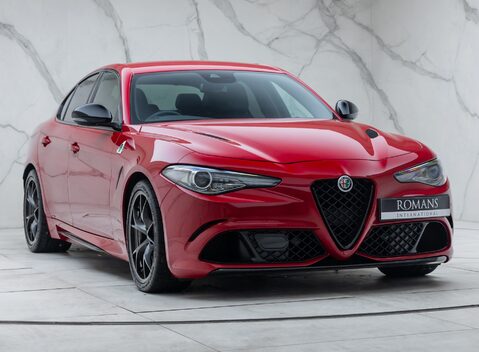 Alfa Romeo Giulia QUADRIFOGLIO 9