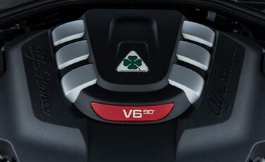 Alfa Romeo Giulia QUADRIFOGLIO 42