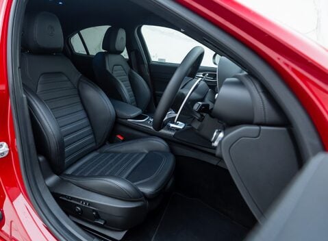 Alfa Romeo Giulia QUADRIFOGLIO 15