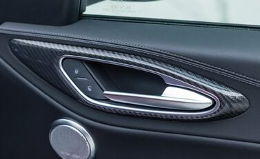 Alfa Romeo Giulia QUADRIFOGLIO 29