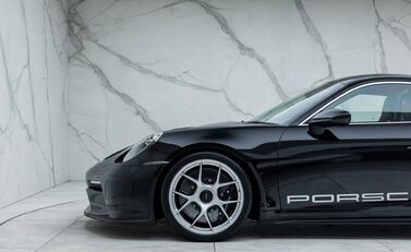 Porsche 911 S/T 48