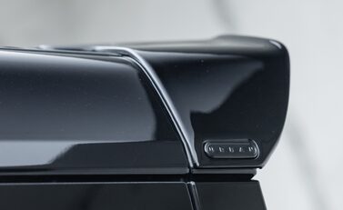 Land Rover Defender 110 V8 CARPATHIAN EDITION Urban 39