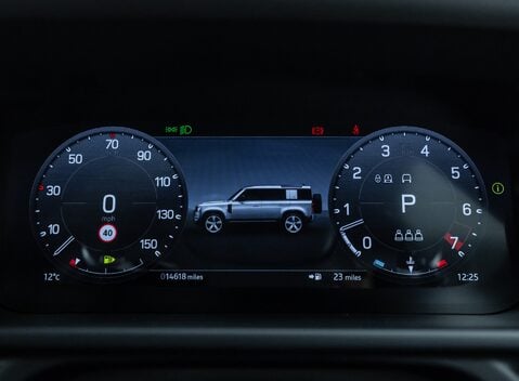 Land Rover Defender 110 V8 CARPATHIAN EDITION Urban 22