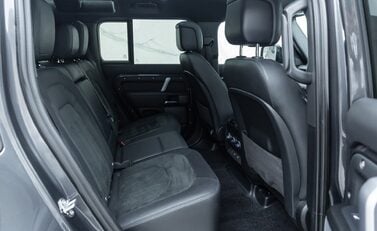 Land Rover Defender 110 V8 CARPATHIAN EDITION Urban 18