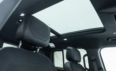 Land Rover Defender 110 V8 CARPATHIAN EDITION Urban 16