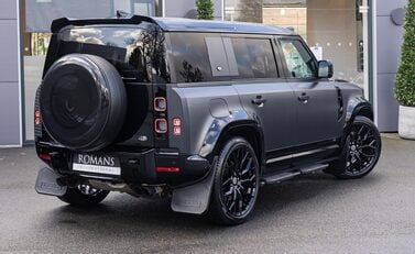 Land Rover Defender 110 V8 CARPATHIAN EDITION Urban 4