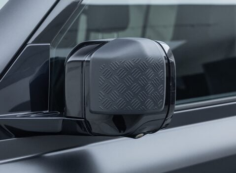 Land Rover Defender 110 V8 CARPATHIAN EDITION Urban 36