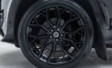 Land Rover Defender 110 V8 CARPATHIAN EDITION Urban 31