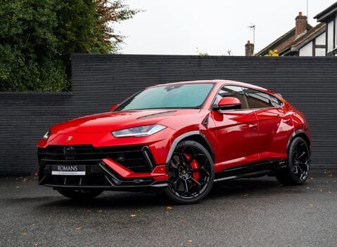 Lamborghini Urus PERFORMANTE 2