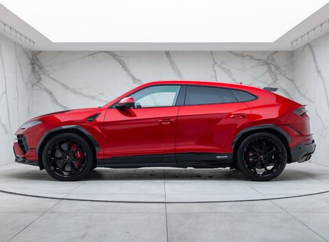 Lamborghini Urus PERFORMANTE 5