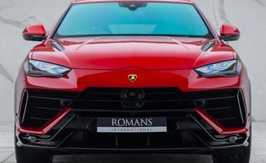 Lamborghini Urus PERFORMANTE 7