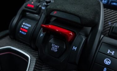 Lamborghini Urus PERFORMANTE 28