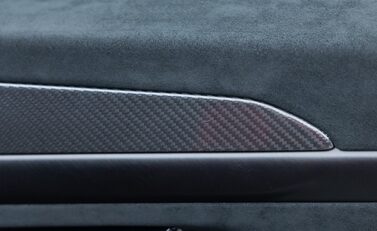 Lamborghini Urus PERFORMANTE 32