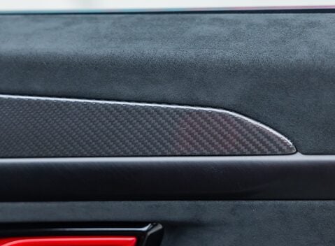 Lamborghini Urus PERFORMANTE 32