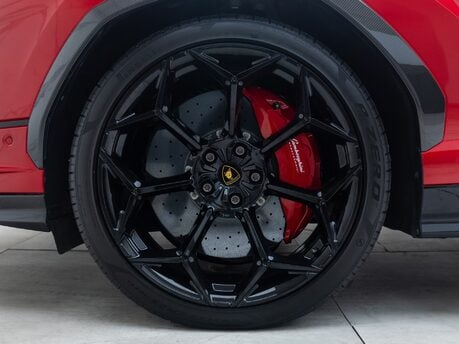 Lamborghini Urus PERFORMANTE