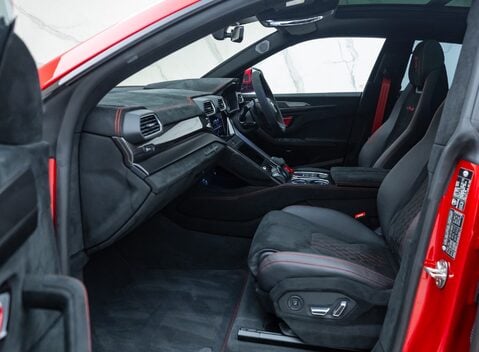 Lamborghini Urus PERFORMANTE 20