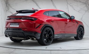 Lamborghini Urus PERFORMANTE 6