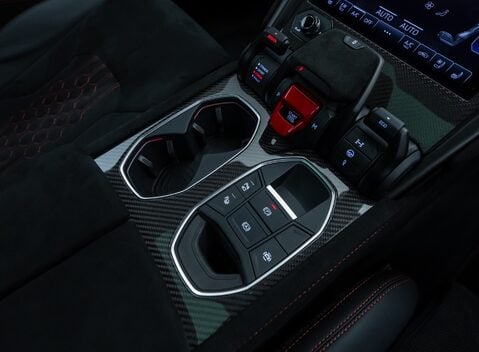 Lamborghini Urus PERFORMANTE 27