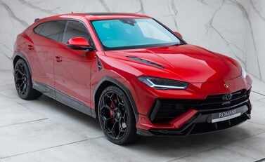 Lamborghini Urus PERFORMANTE 11