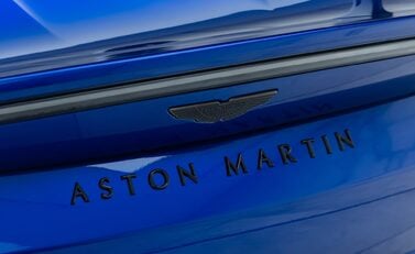 Aston Martin V12 Vantage ROADSTER 45