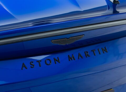 Aston Martin V12 Vantage ROADSTER 45