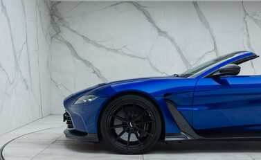 Aston Martin V12 Vantage ROADSTER 49