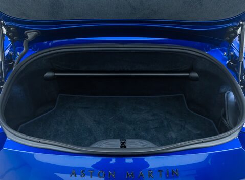 Aston Martin V12 Vantage ROADSTER 55