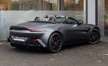 Aston Martin V8 Vantage ROADSTER 4