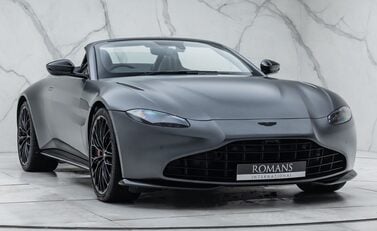 Aston Martin V8 Vantage ROADSTER 12