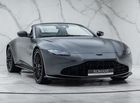 Aston Martin V8 Vantage ROADSTER 12