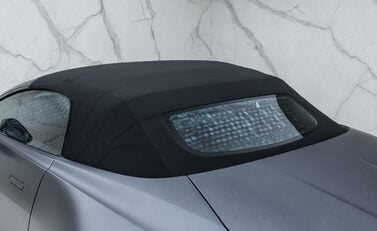 Aston Martin V8 Vantage ROADSTER 35