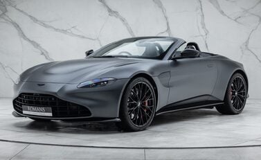 Aston Martin V8 Vantage ROADSTER 1