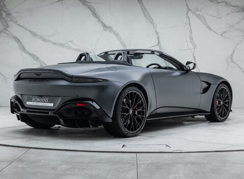 Aston Martin V8 Vantage ROADSTER 9