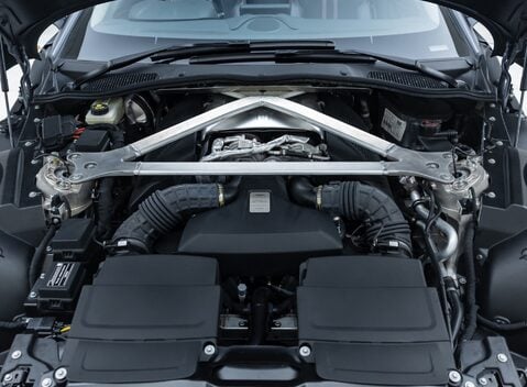 Aston Martin V8 Vantage ROADSTER 39