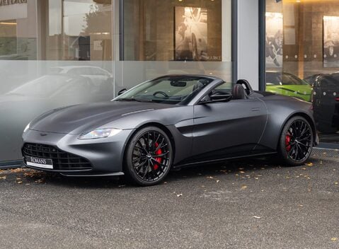 Aston Martin V8 Vantage ROADSTER 2