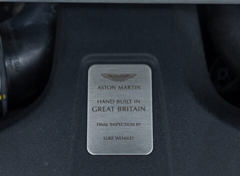 Aston Martin V8 Vantage ROADSTER 41