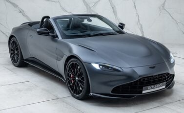 Aston Martin V8 Vantage ROADSTER 14