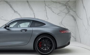 Mercedes-Benz Amg GT S PREMIUM 32