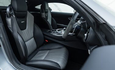 Mercedes-Benz Amg GT S PREMIUM 14