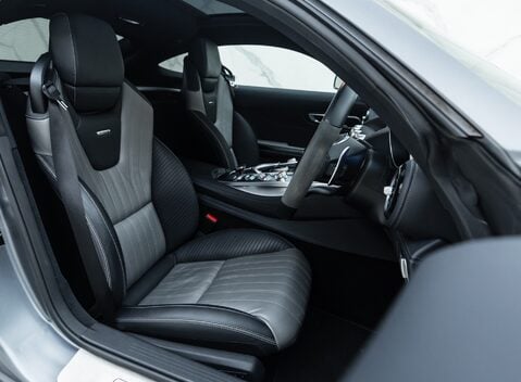 Mercedes-Benz Amg GT S PREMIUM 14