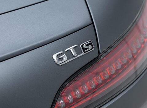 Mercedes-Benz Amg GT S PREMIUM 30