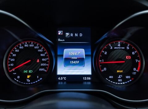 Mercedes-Benz Amg GT S PREMIUM 19