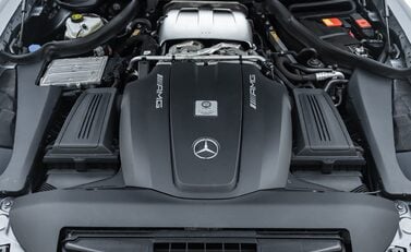 Mercedes-Benz Amg GT S PREMIUM 33