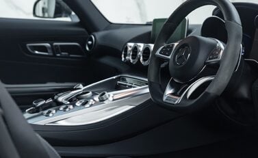 Mercedes-Benz Amg GT S PREMIUM 13