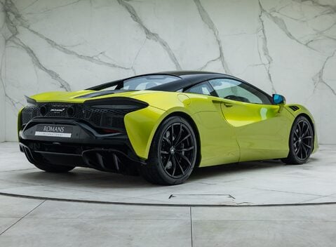 McLaren Artura 6