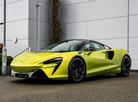 McLaren Artura 2