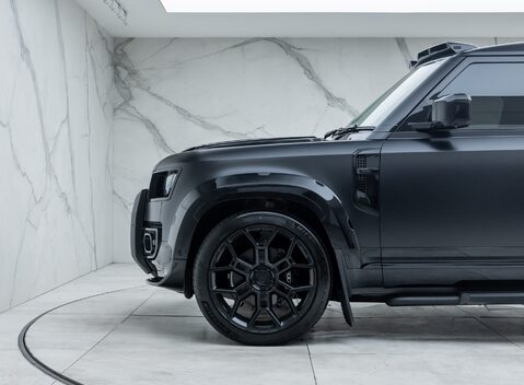 Land Rover Defender 90 D350 X-DYNAMIC HSE HARD TOP URBAN 40