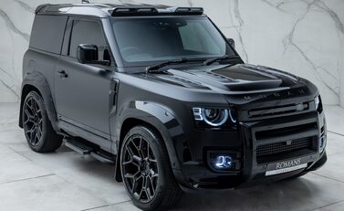 Land Rover Defender 90 D350 X-DYNAMIC HSE HARD TOP URBAN 11