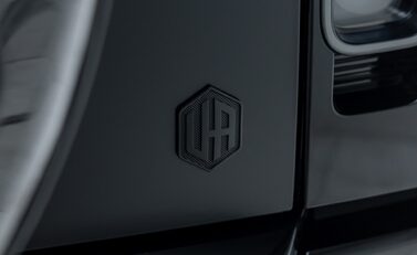 Land Rover Defender 90 D350 X-DYNAMIC HSE HARD TOP URBAN 38