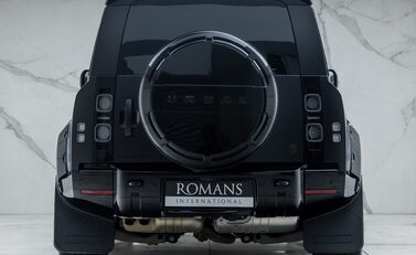 Land Rover Defender 90 D350 X-DYNAMIC HSE HARD TOP URBAN 8